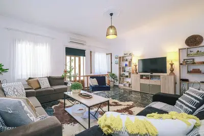 Image de Luxury House Short Walk to Beach