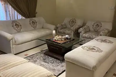 Image de Minimalist house, 5 minutes from National Stadium