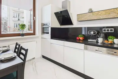 Image de Chłodna 48 | Remote Work Apartment | Parking
