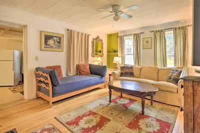 Image de Pet-Friendly Roxbury Farmhouse on 350 Acres!