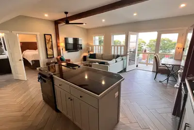 Image de New two bedroom penthouse with views of Campobello!