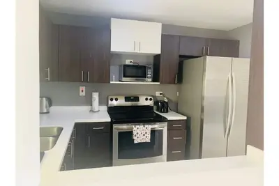 Odyssey on the 5th - Exquisite Luxury Apt