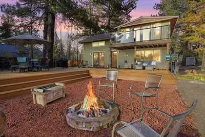 Image de Riverfront Cabin w/ Trails, Ac & Views