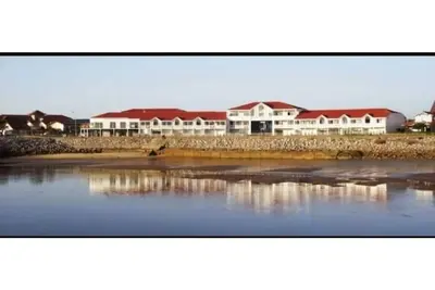 Image de Appartement dans le centre de Mimizan avec piscine et barbecue