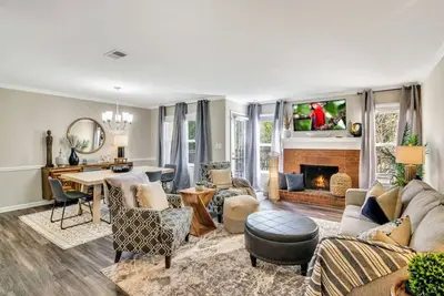 Image de Ath - Marietta - 2br - Pet Friendly (oldVirginia)