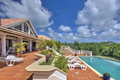 Image de Magnifique villa 3 ch à Terres Basses