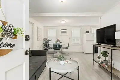 Image de 2-Bedroom Apartment Located Near Downtown Lakeland & Lake Hollingsworth\n