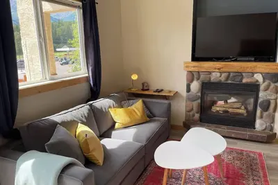 Image de 5 Min. Drive to the Resort and Fernie. A/C