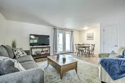 Image de Walk to Dtwn & Breweries: Townhome in Cary!