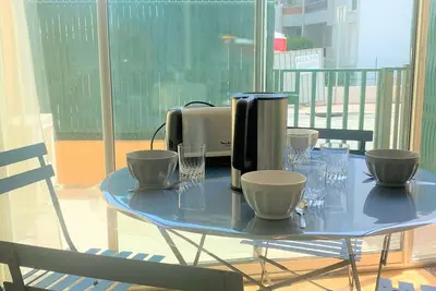 Image de Charmant studio climatisé en rez-de-jardin, proche plage, avec garage privé à Cavalaire-sur-Mer