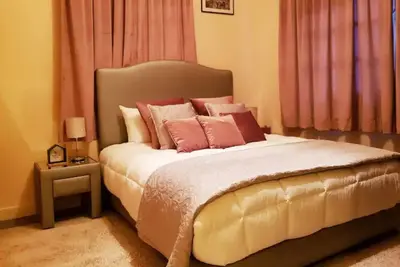 Image de Spacious Confy house in center