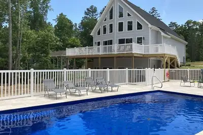 Image de Lakefront, Heated Pool, Firepits, Deep Water, Kayaks, Pool Table, Sundeck