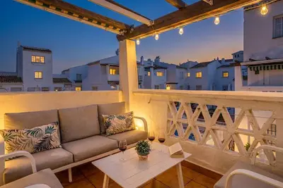 Image de La Duquesa apt with pool by Costarentals - Ref M8