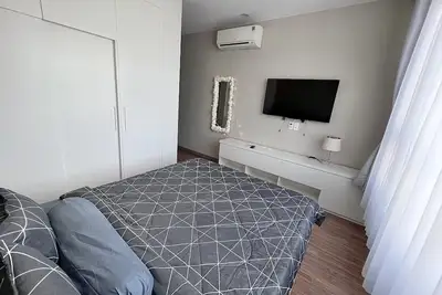 Image de 5 mins to the city central! Family-size condo