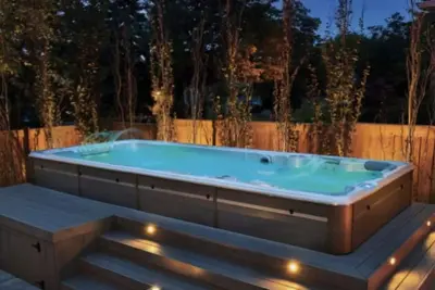 Image de The whole villa is yours to enjoy đź’™ pool - hottub too. . . all gorgeously styled