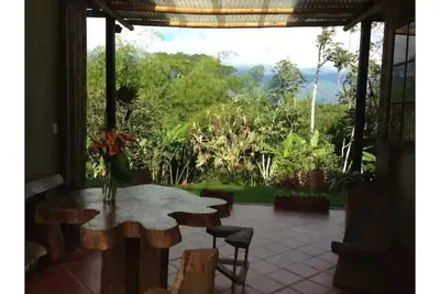 Image de Charming coffee region farm escape
