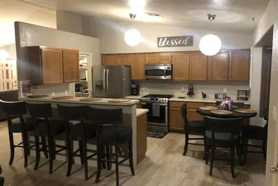 Image de Spacious and centralized, 5-15 minutes from most local things