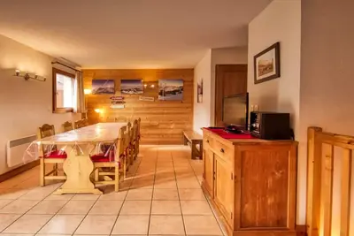 Image de Spacieux appartement montagne 4 chambres pieds pistes