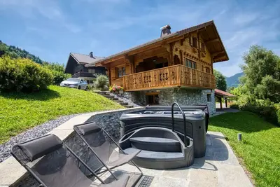 Chalet rénové sur les hauteurs de Morillon