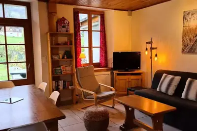 Image de Appartement Rdc avec jardin clos et arboré
