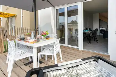 Image de Joli appartement pour 5 personnes avec Wifi, climatisation, piscine, Tv, terrasse et animaux admis