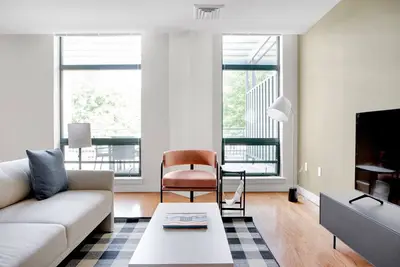 Image de Beautiful Central Sq 1br, nr Charles River, by Blueground