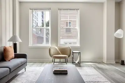 Image de Beautiful Central Sq 1br, nr Charles River, by Blueground