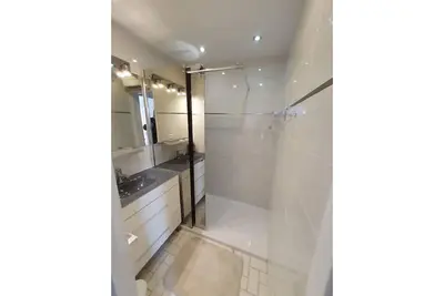 Image de Great apartment 30m from the beach