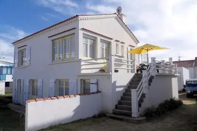 Image de Grand appartement dans villa proche plage terrasse véranda