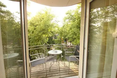 Image de Modern, bright apartment with balcony, only 2 min to the beach and Alter Strom