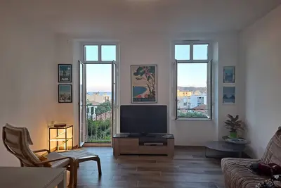 Image de Toulon, Mourillon, T3 vue mer avec garage