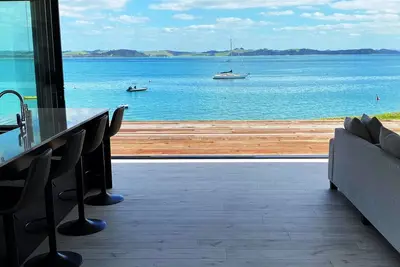 Image de Beachfront Luxury Villa - Seascape Bay of Islands - Spa Pool, Infinty Views