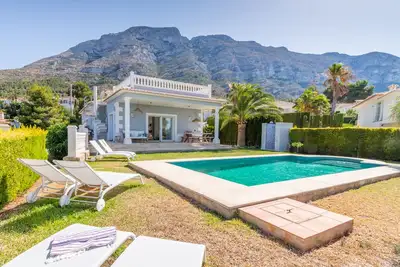 Image de Villa 'Miani' avec piscine et Wi-Fi