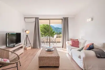Image de Appartement \"Puerto Rico\" avec vue sur les montagnes, jardin et Wi-Fi.