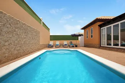 Image de Maison de vacances 'Villa Contenta' avec piscine et Wi-Fi