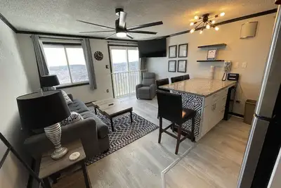 Image de Top floor Ski-in/Ski-out 1 br at Snowshoe Mountain Lodge w/ New private balcony!