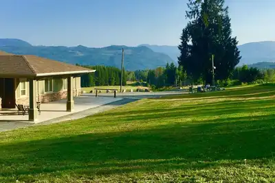 Image de ❤️Shuswap lake getaway❤️                            ❤️( pets welcome)❤️