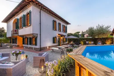 Image de Villa Cesare, a Convenient 4 bedroom Villa with Pool close to Lucca Town