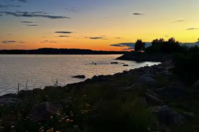 Image de Modern condo close to all the amenities- 5 min walk to the Marina