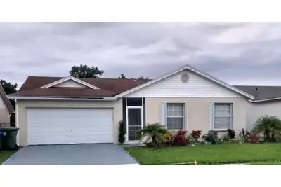Image de Lake View Home, just a few minutes away from the Hard Rock Guitar Hotel & Casino