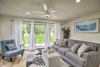 Image de Cozy Walden 1st Floor Condo: Smoking, Pool, Jacuzzi! ~2 miles Margaritaville!