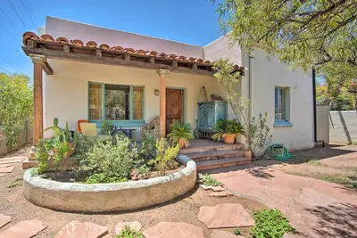 Image de Tucson Historic Home: Fenced Yard + Desert Views!