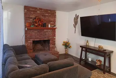 Image de 8 Beds/2Full-Bath Entire guesthome for 13 guest