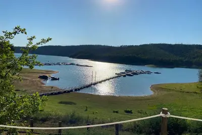 Image de Maison de vacances familiale moderne de 160m2  proche lac pour 10 personnes. . .