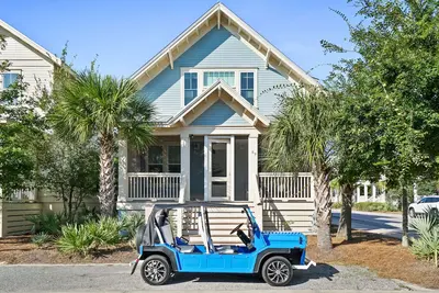 Image de Prominence Blue Whale Bungalow - Beach, 2 Pools - Golf Cart, 4 Bikes Incl, 30a