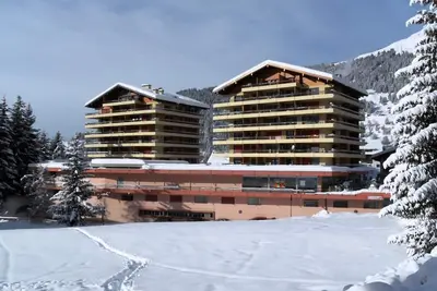 Image de Studio *** - 6ème étage – proche du centre, des magasins et transports publics - balcon bien ensolei