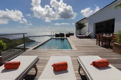 Image de La Vue (1/3 Rooms) Luxury villa