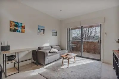 Image de Cosy 1-Bed In Peaceful Location Across From Park