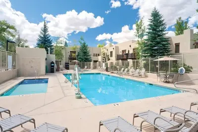 Image de Cw Taos Resort | 1br/1ba King Balcony Suite