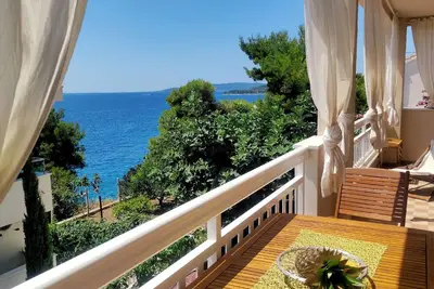 Image de Appartement de vacances pour 6 personnes env. 84 qmà Okrug Gornji, Dalmatie (Centre de la Dalmatie)